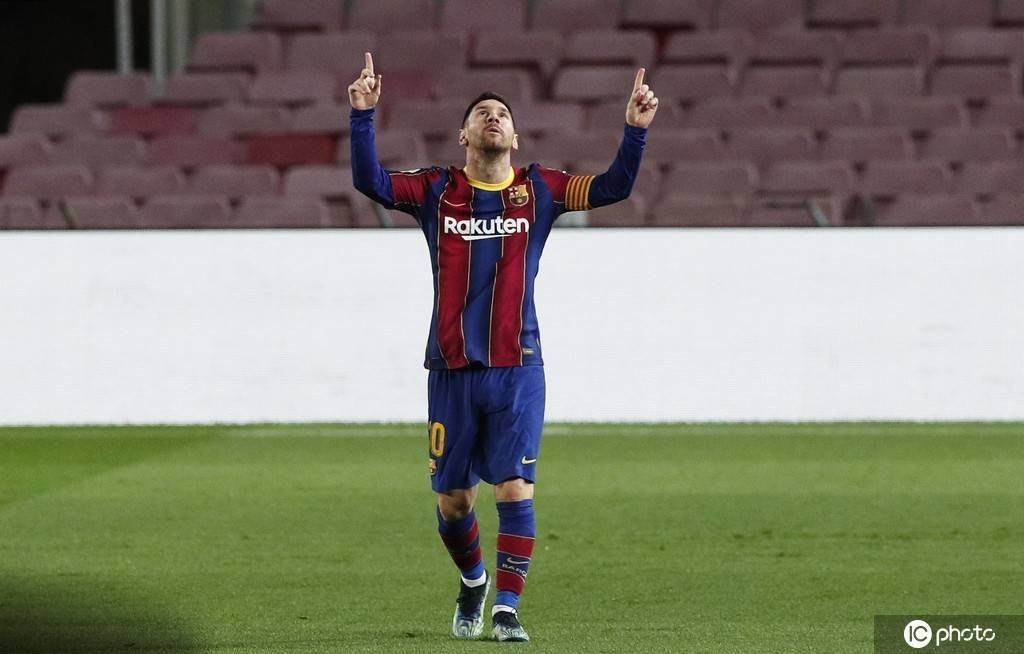 里瓦尔多比起签约新球员巴萨应该最优先和梅西续约