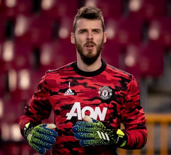 德赫亚神扑技惊四座老舒梅切尔已经预定赛季最佳扑救了