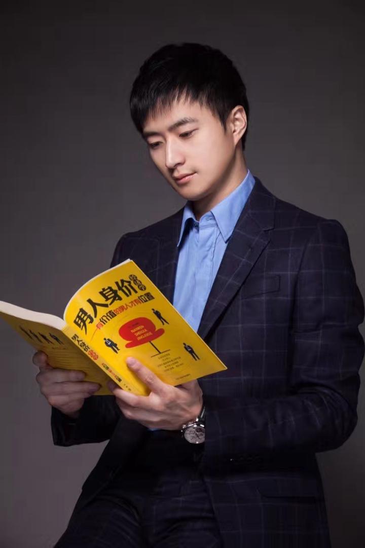 德转:俱乐部投资人,四川华昆老板何世华加盟淄博蹴鞠