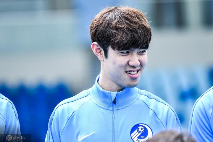 李建滨:申花本来给我留了名额;新赛季会尽量少吃牌