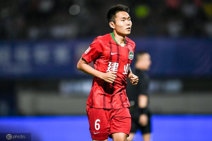 王上源:要尽可能帮助球队,球队好个人才好,球队在个人之上