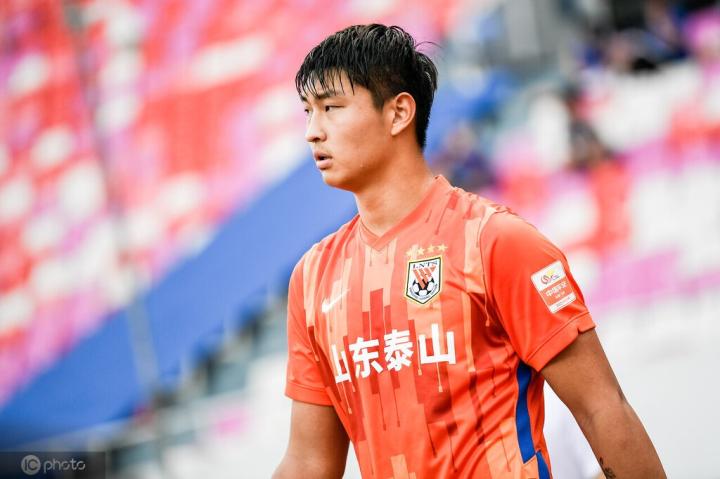 郭田雨:我们前四场比赛表现不错,希望能给球队带来更多帮助