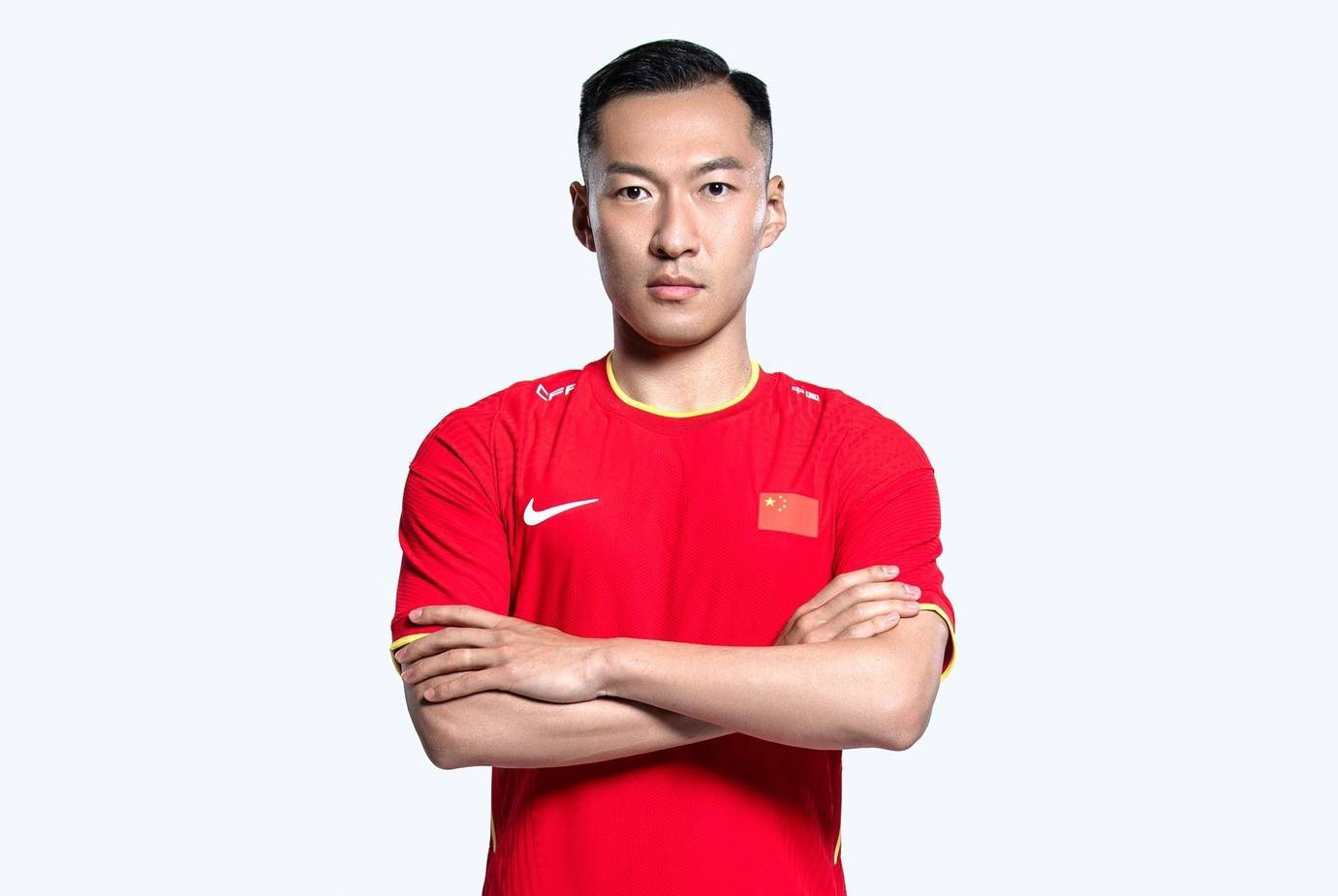 霸气十足,中国男足国家队球员定妆照发布