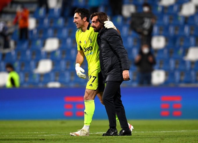 布冯告别皮尔洛:亦师亦友,很高兴一起经历本赛季