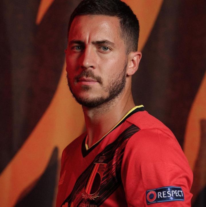 阿扎尔晒比利时队定妆照预热欧洲杯:国家队时间到