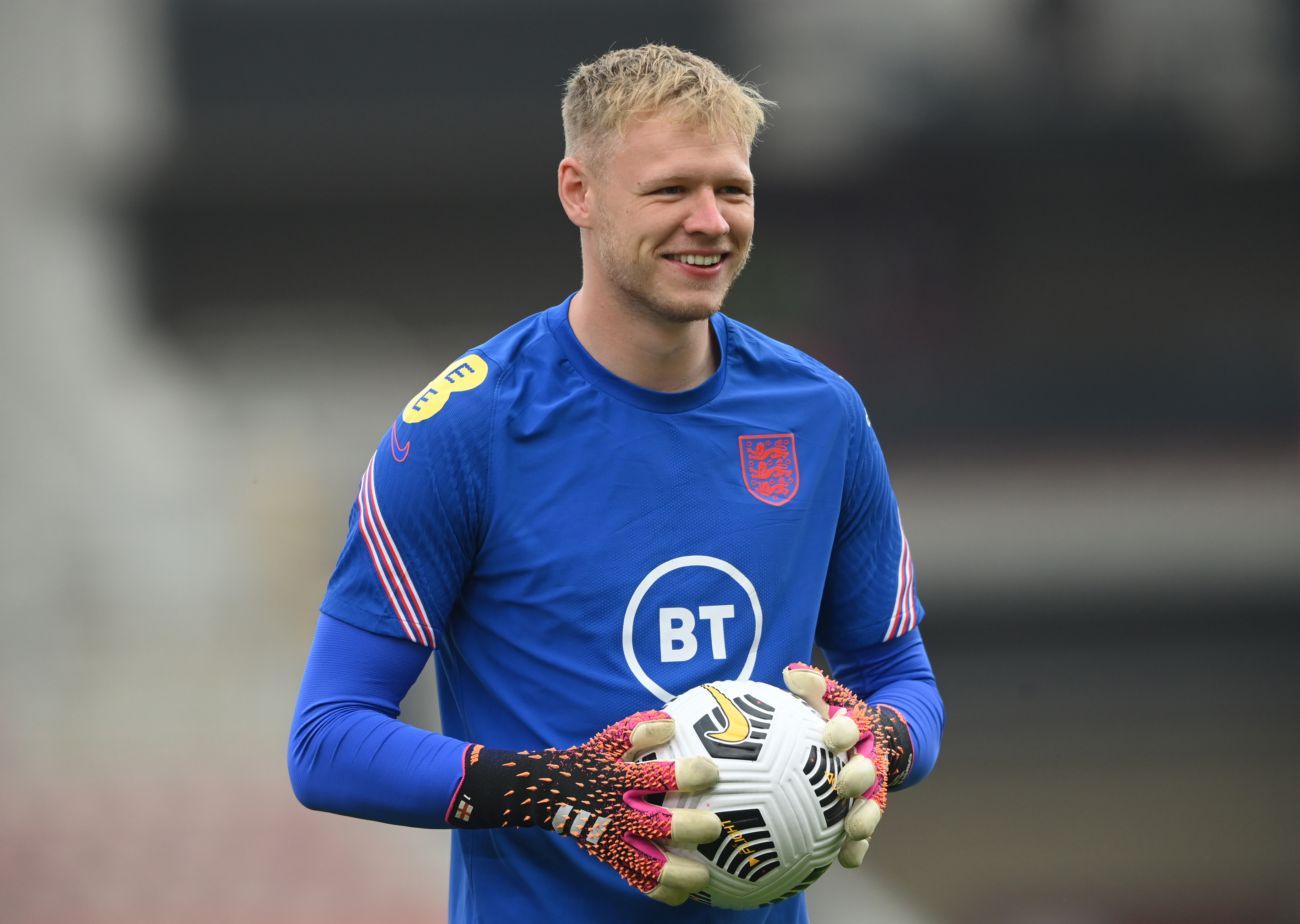 英格兰官方迪恩亨德森因伤退出欧洲杯拉姆斯代尔入替