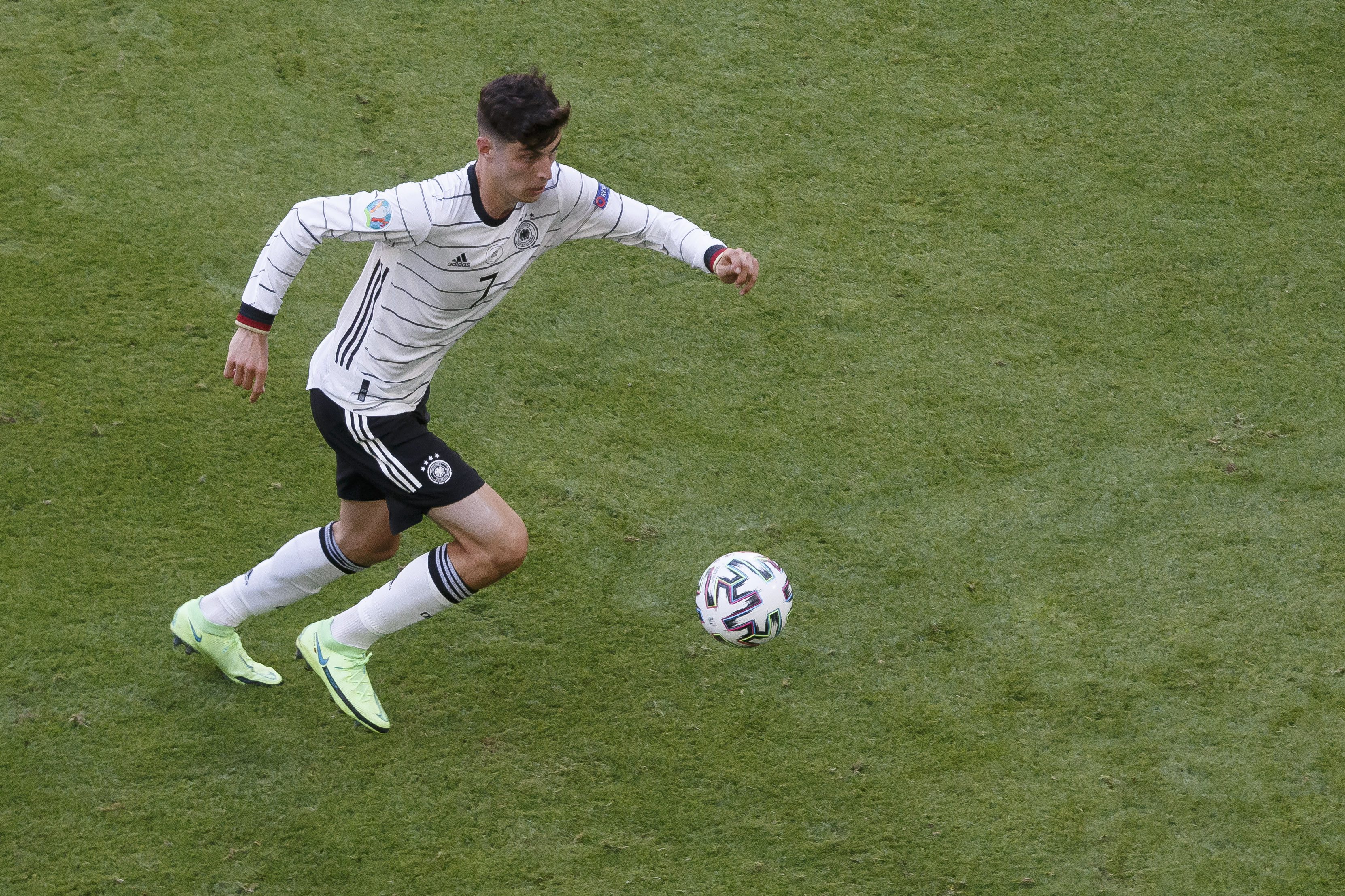 攻破葡萄牙球门哈弗茨斩获国家队生涯大赛处子球