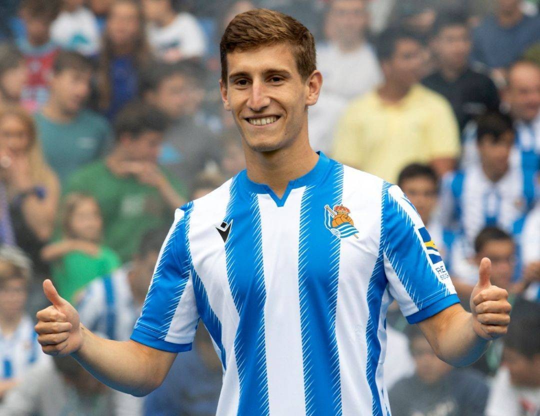 西媒布鲁日有意皇家社会边后卫艾恩穆尼奥斯