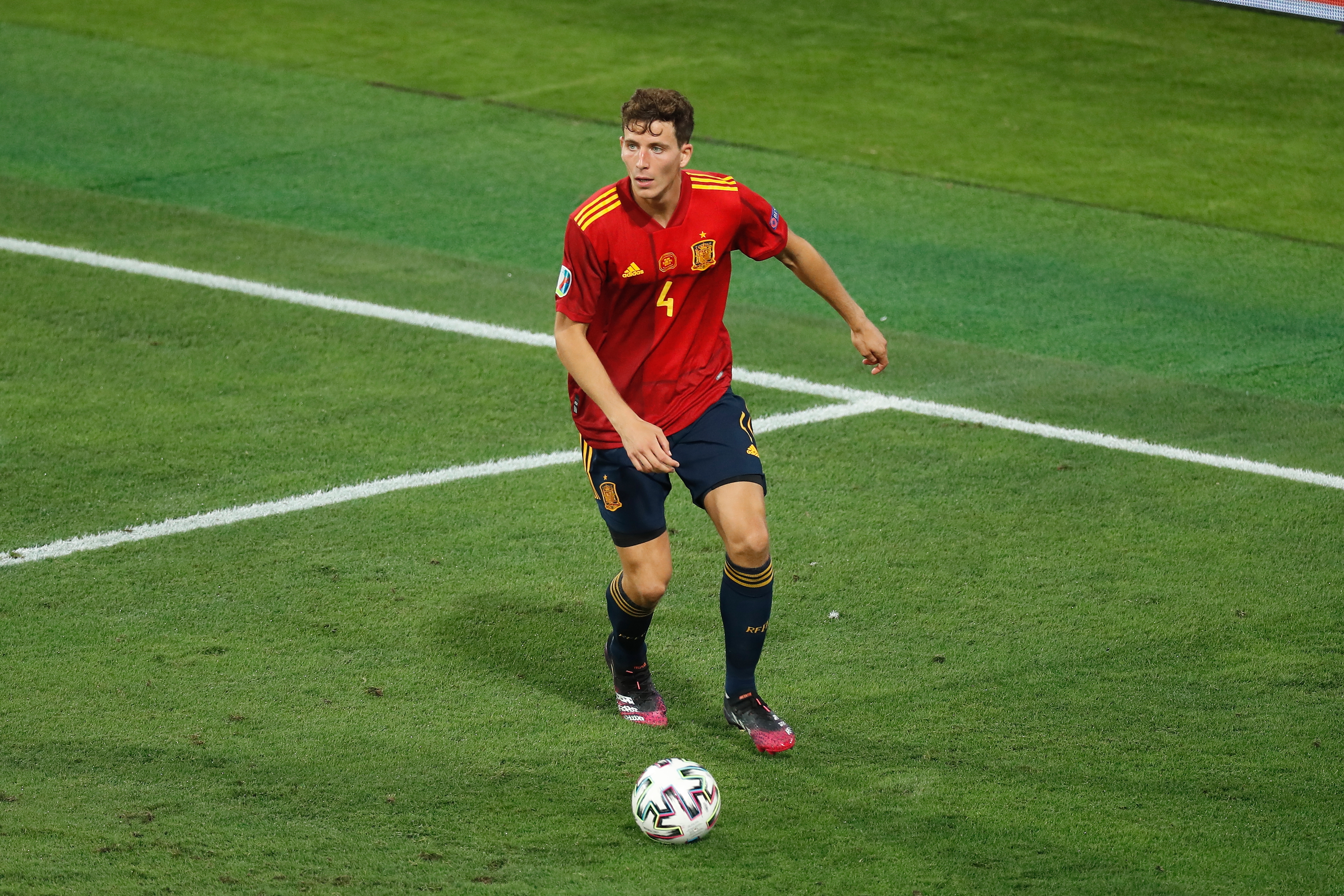 保托雷斯拉莫斯一直是榜样恩里克是西班牙队的领袖