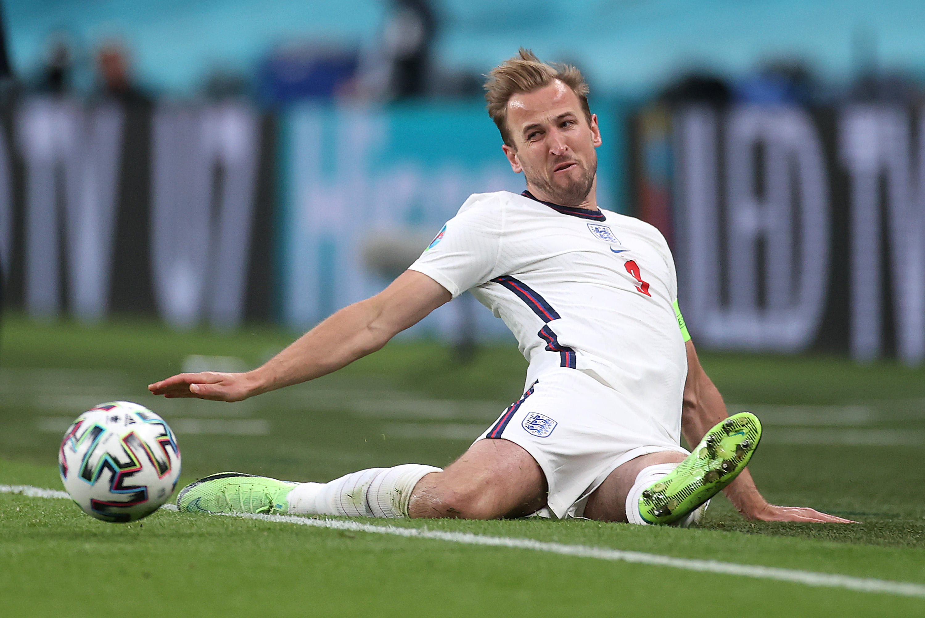 持续低迷与捷克一役凯恩2次射门1次射正错失1次绝佳机会