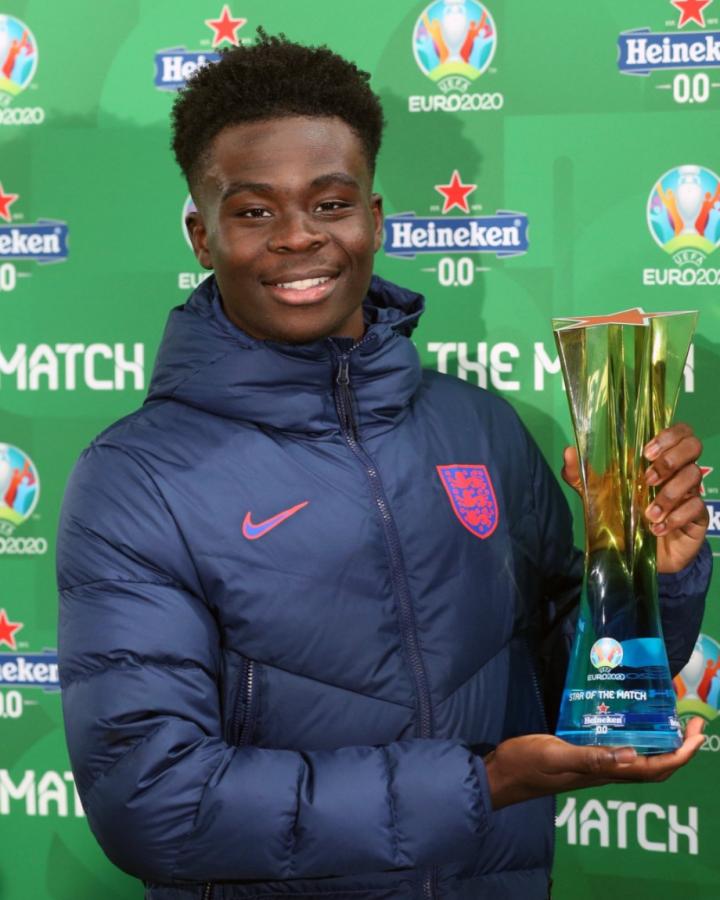 萨卡:在家人现场见证下拿到全场最佳奖杯对我来说很特别