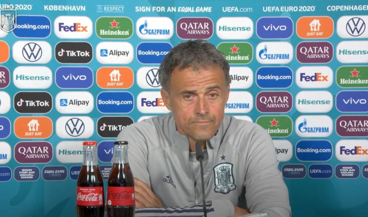 恩里克对莫拉塔遭遇网络暴力很愤怒这些人都应该被关起来