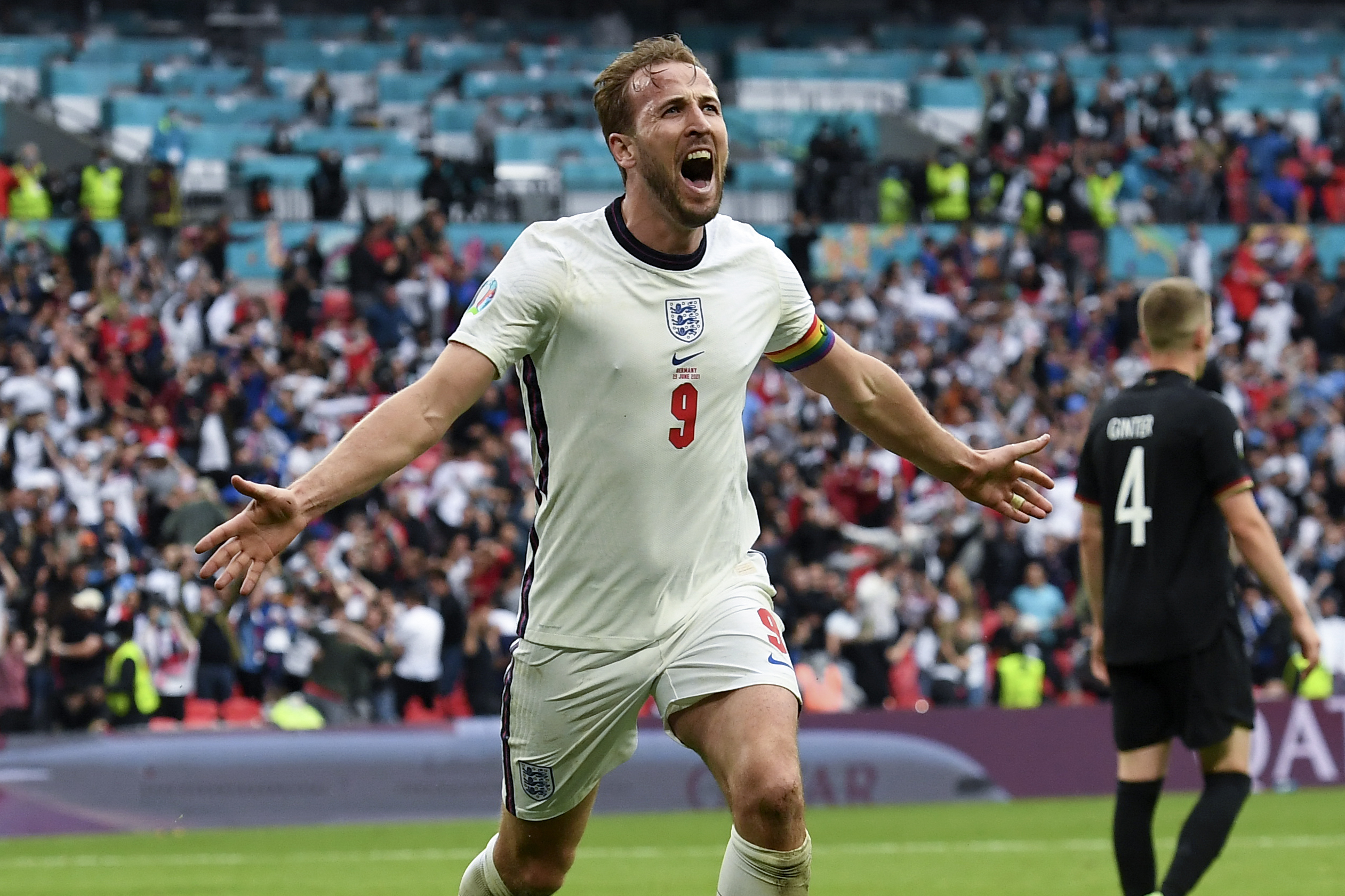 20击败德国英格兰取得队史欧洲杯淘汰赛常规时间首胜