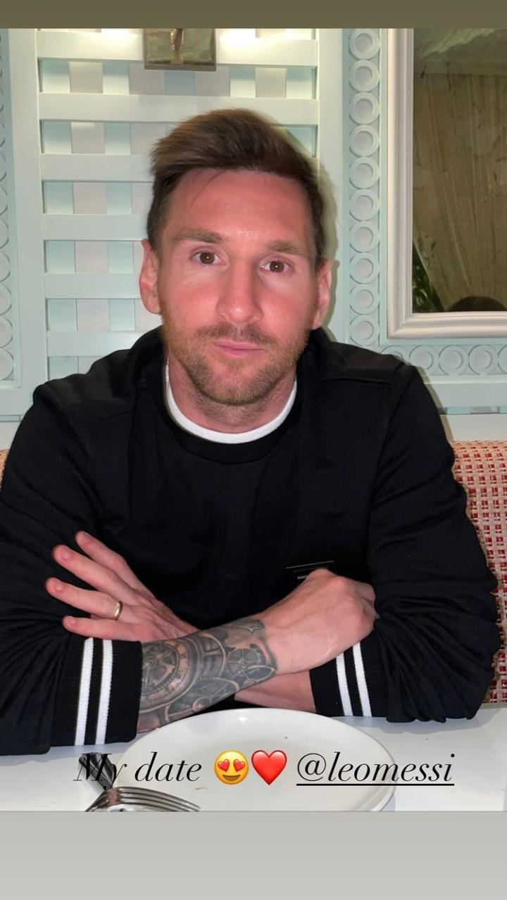 享受二人时光,安东内拉晒与梅西用餐照:我的约会对象