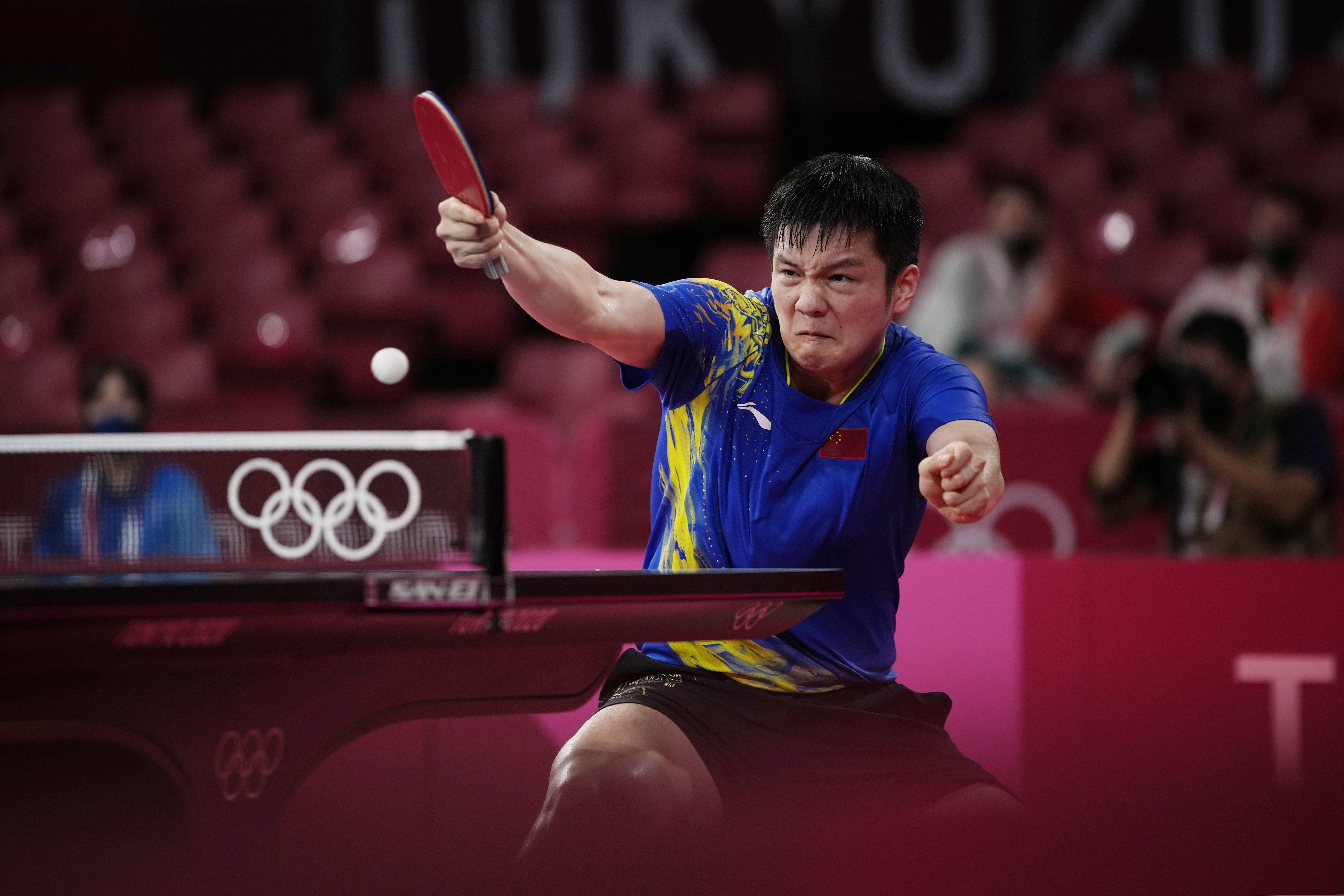 7月27日,在东京奥运会乒乓球男单1/8决赛中,樊振东以4-1力克葡萄牙