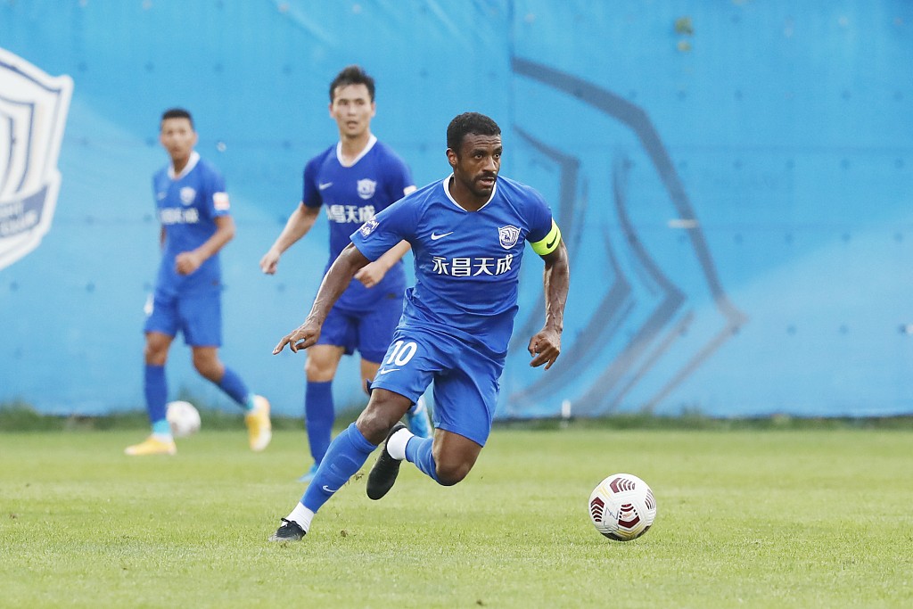 穆里奇:我在球队担负着很大的责任;希望能在沧州雄狮退役