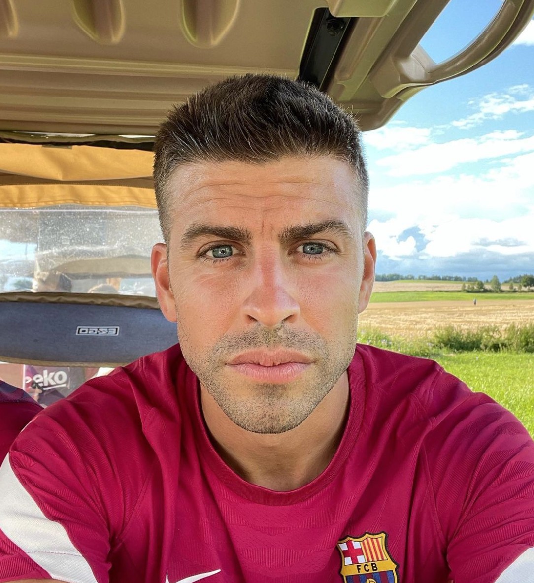 继续记录生活皮克分享德国季前训练期间自拍照