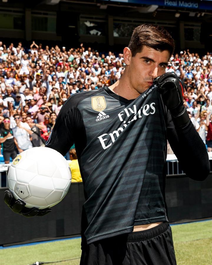 库尔图瓦:不敢相信已加盟皇马3年了,很荣幸成为皇马的一员