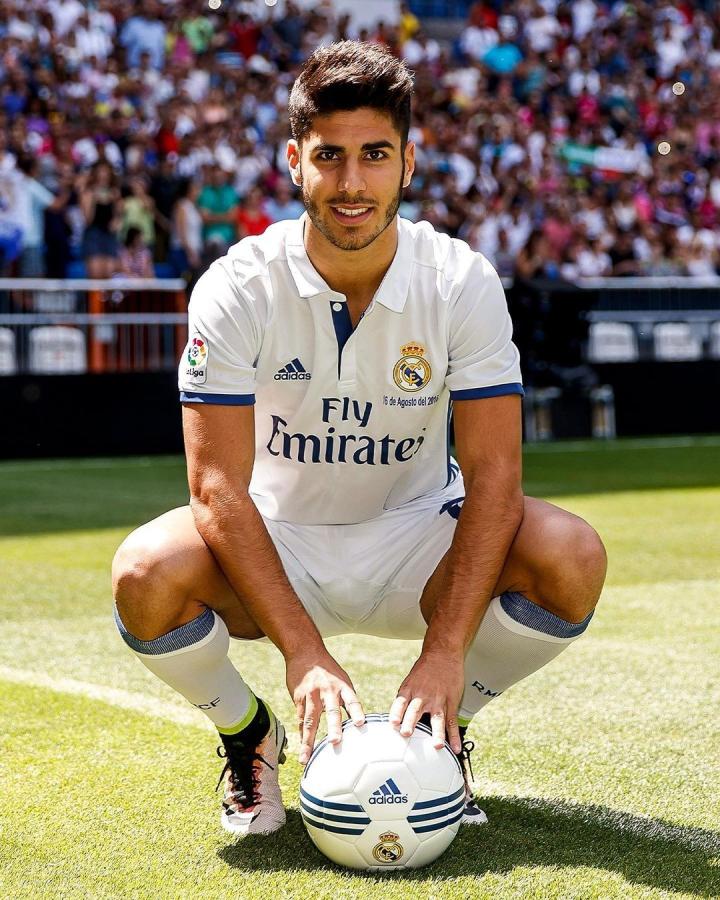 阿森西奥亮相伯纳乌五周年,皇马官方发文纪念