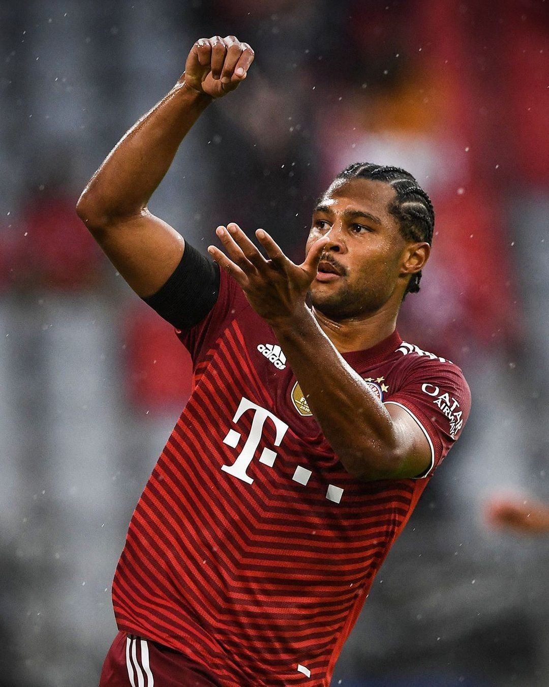 梅开二度取拜仁取胜格纳布里赛后发文第四季第三集