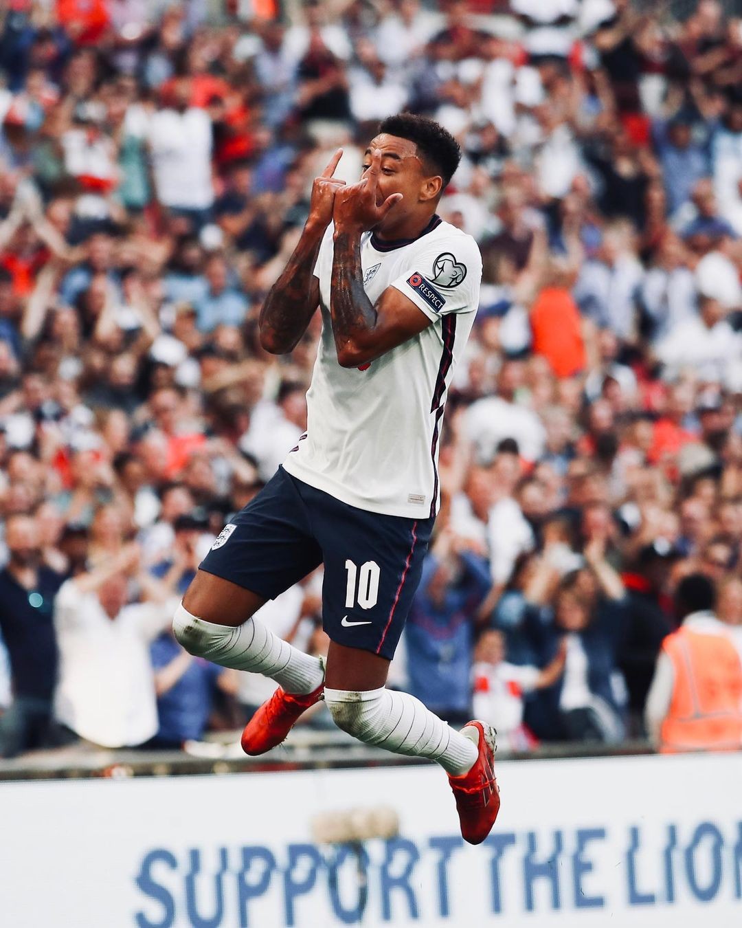 林加德再次为英格兰队进球曼联官方送上祝贺