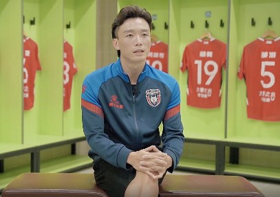 杨贺:没想到能够为陕西踢到百次出场,球迷们的支持令我感动