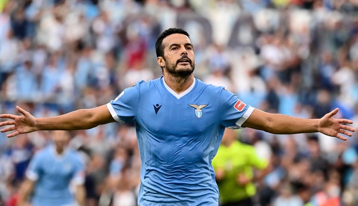 意媒对尤文因莫比莱缺席萨里可能让佩德罗踢首发中锋