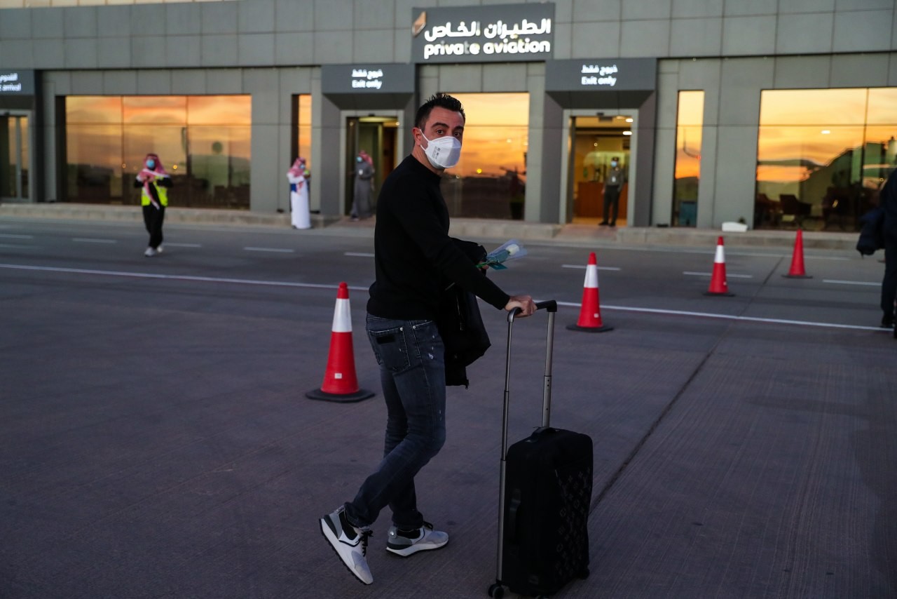 备战马拉多纳杯巴萨全队已抵达沙特首都利雅得