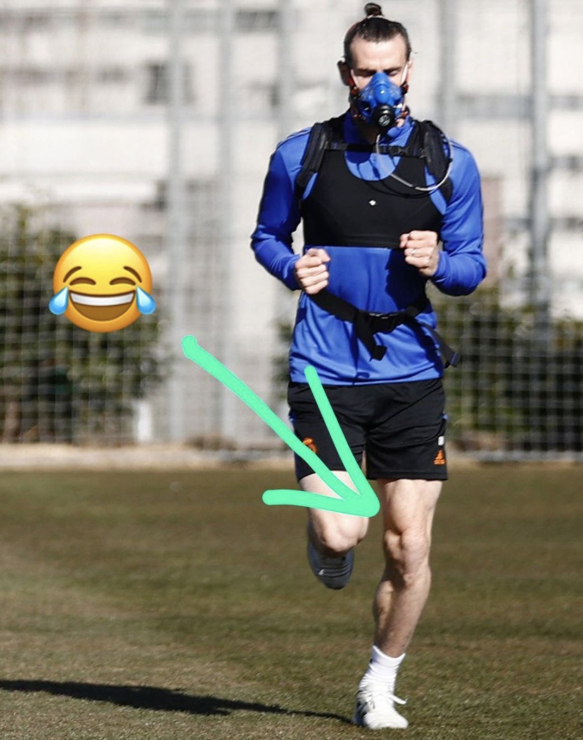 贝尔晒皇马训练照秀出大腿肌肉