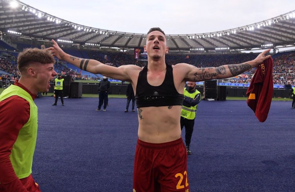 扎尼奥洛社媒他们可以抹杀一切但抹杀不了我庆祝的记忆