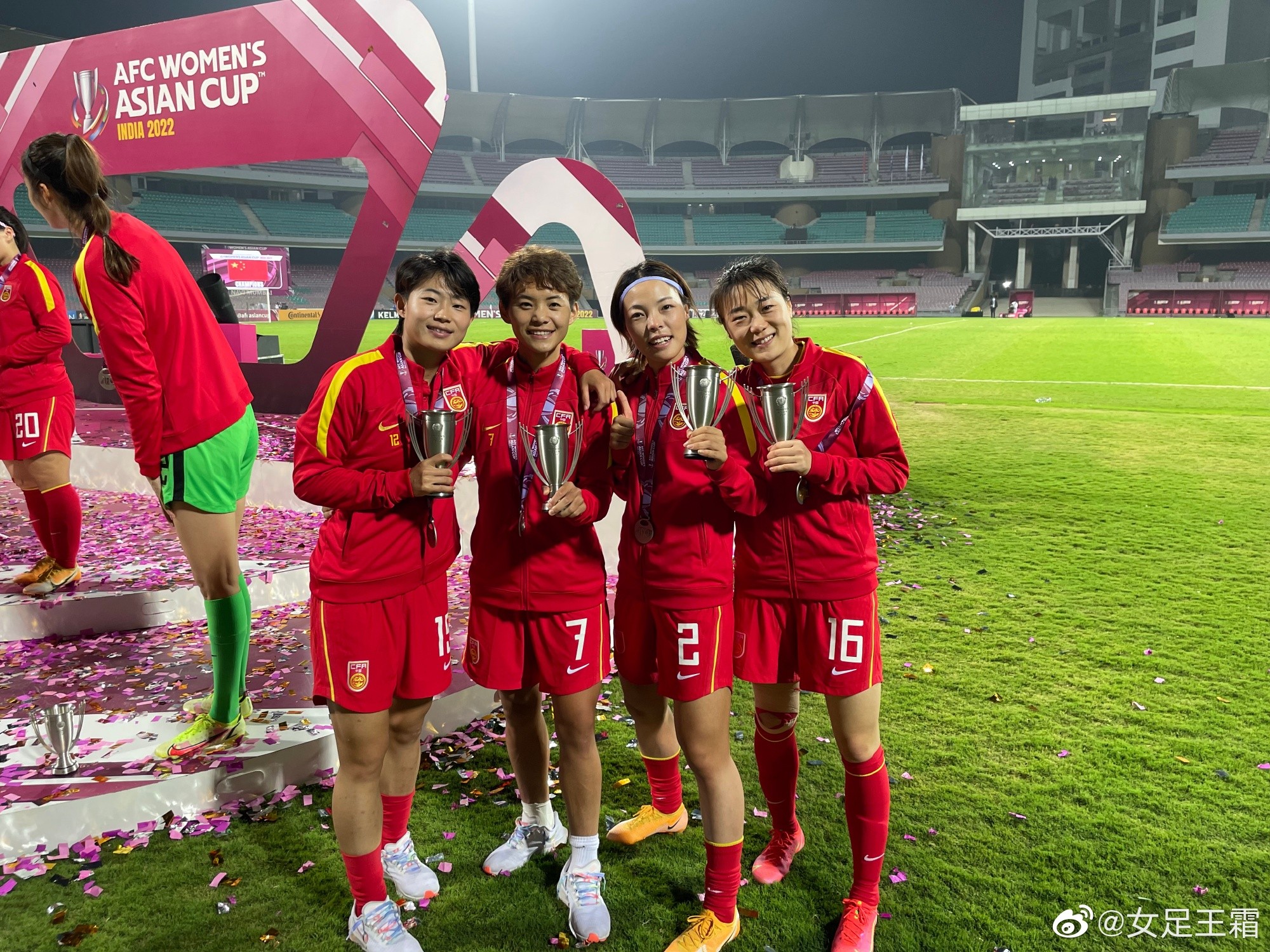逆转韩国女足夺得亚洲杯冠军王霜谢谢大家相信我们