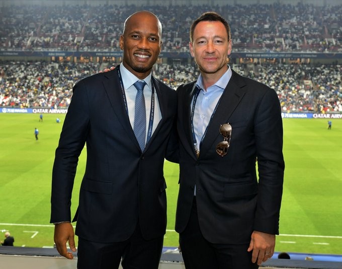 蓝军传奇现场观战世俱杯决赛!特里晒出和德罗巴的合影