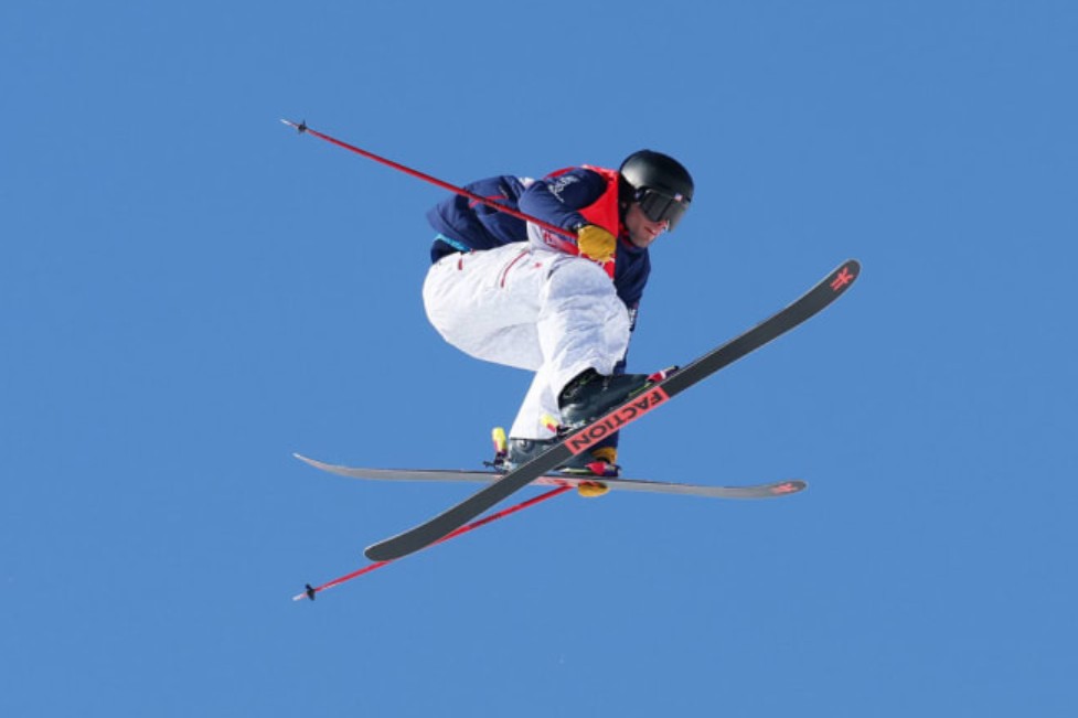 自由式滑雪男子坡面障碍技巧赛美国运动员包揽金银
