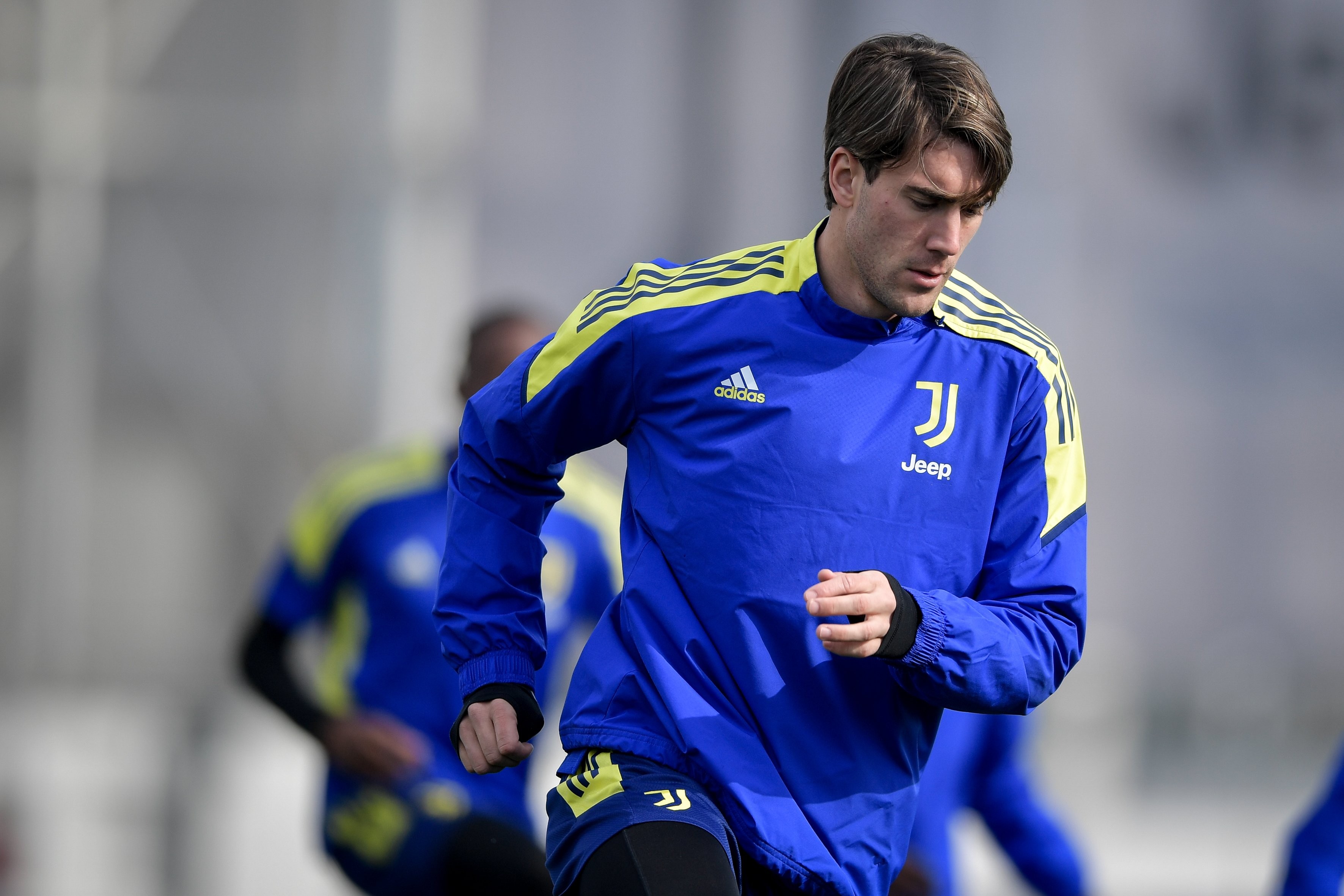 首发出战黄潜弗拉霍维奇迎来欧冠处子秀