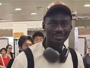 申花锋线新援恩拉沃抵达上海  蓄势待发
