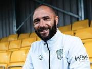 奥斯汀告别贝辛斯托克 球迷众筹佳话收尾