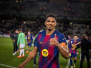 阿劳霍巴萨出场186次 跻身拉美球员榜前十