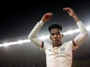 蓝军欧冠哑火后防堪忧状态下滑警报拉响