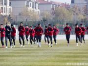 亚泰主帅苏亚雷斯承担降级责任激励球员