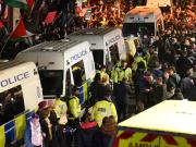 维拉公园风波 欧联赛前抗议引发社会震荡