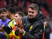 多特蒙德锁定老将门将迈尔续约至2027年