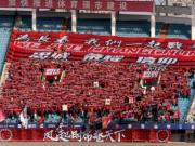 长春亚泰：沉默的抗议与球队的未来
长春亚泰：空场，一场无声的呐喊
长春亚泰：球迷的沉默，管理层的拷问
长春橙风：静默的抗议，能否唤醒沉睡的巨人
长春亚泰的困境：空场背后的深层危机
