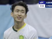 国安中场核心张源传射建功后突发低血糖
