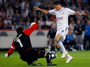 莱万冲击欧冠纪录战布鲁日