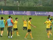 恒大足校U15提前一轮夺冠六战全胜尽显王者风范