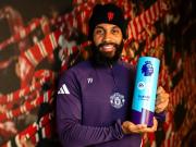 曼联姆伯莫荣膺英超月最佳打破红魔荣誉荒