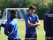  中国小将签约欧塞尔罗生门