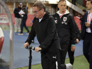 朗尼克因伤缺席欧冠解说