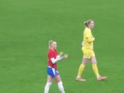  女足惨败英格兰凯莉交换张琳艳球衣