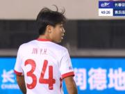 青岛海牛保级战失关键中场